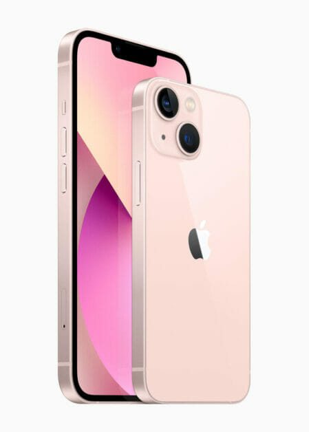iPhone 13 and iPhone 13 mini in pink.