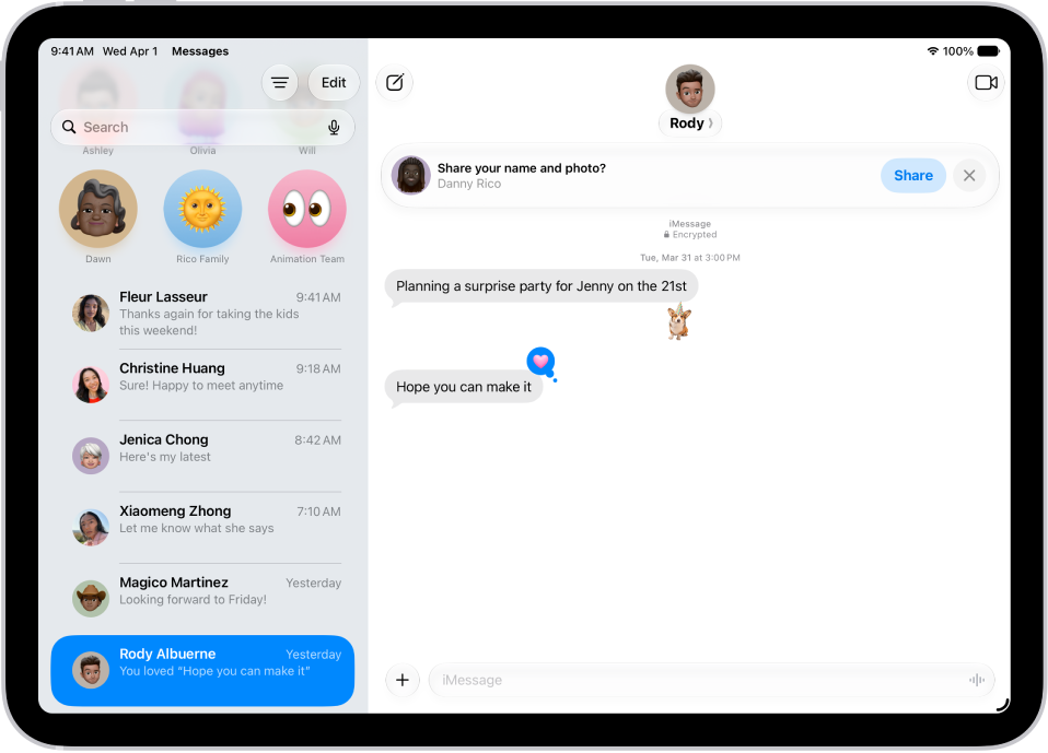 A conversation in Messages. A notification appears at the top asking whether the user’s name and photo should be shared with the other person in the conversation.