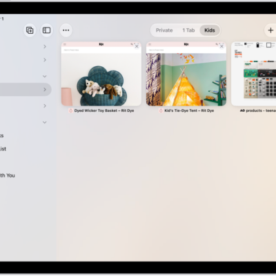 In Safari, a Tab Group is selected, with previews of its three open tabs visible.