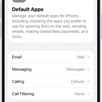 The screen for changing your default apps for sending email, browsing the web, and more.