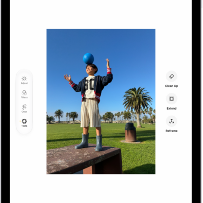 The Clean Up, Extend, and Reframe buttons next to a photo being edited in the Photos app.